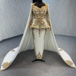 Karakou avec longue cape